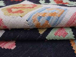 Close-up detail of New Modern Design rug from Pakistan showing Wool weave