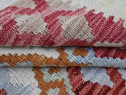 Close-up detail of New Modern Design rug from Pakistan showing Wool weave