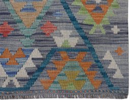 Close-up detail of New Modern Design rug from Pakistan showing Wool weave