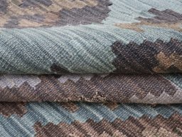 Close-up detail of New Modern Design rug from Pakistan showing Wool weave