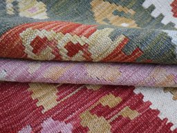 Close-up detail of New Modern Design rug from Pakistan showing Wool weave
