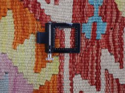 Corner detail of New Modern Design rug showing border pattern and Wool pile