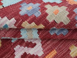 Close-up detail of New Modern Design rug from Pakistan showing Wool weave