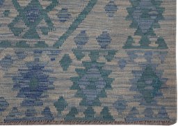 Close-up detail of New Modern Design rug from Pakistan showing Wool weave
