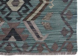 Close-up detail of New Modern Design rug from Pakistan showing Wool weave