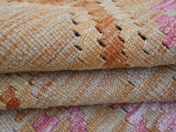 Close-up detail of New Modern Design rug from Pakistan showing Wool weave