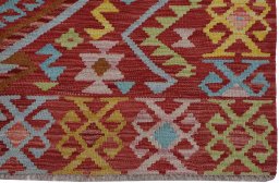 Close-up detail of New Modern Design rug from Pakistan showing Wool weave