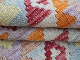 Close-up detail of New Modern Design rug from Pakistan showing Wool weave