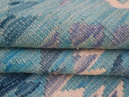 Close-up detail of New Modern Design rug from Pakistan showing Wool weave