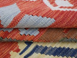 Close-up detail of New Modern Design rug from Pakistan showing Wool weave