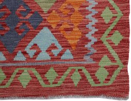 Close-up detail of New Modern Design rug from Pakistan showing Wool weave