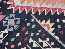 Surface texture of New Modern Design rug with natural Wool and intricate pattern