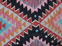 Central medallion detail of New Modern Design rug from Pakistan