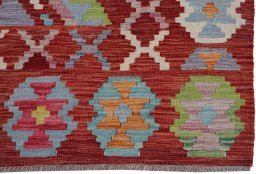 Close-up detail of New Modern Design rug from Pakistan showing Wool weave