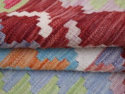 Close-up detail of New Modern Design rug from Pakistan showing Wool weave