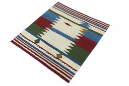 Corner detail of New Modern Design rug showing border pattern and Wool pile
