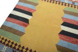 Surface texture of New Modern Design rug with natural Wool and intricate pattern