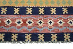 Central medallion detail of New Modern Design rug from Iran / Persia