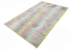 Corner detail of New Modern Design rug showing border pattern and Wool pile
