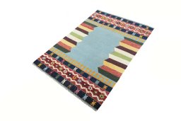 Corner detail of New Modern Design rug showing border pattern and Wool pile