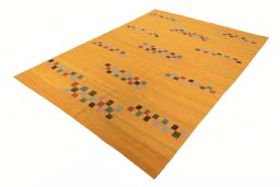 Corner detail of New Modern Design rug showing border pattern and Wool pile