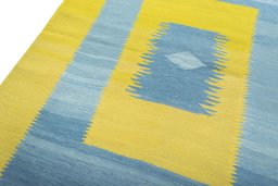 Surface texture of New Modern Design rug with natural Wool and intricate pattern