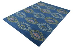 Corner detail of New Modern Design rug showing border pattern and Wool pile