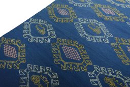 Surface texture of New Modern Design rug with natural Wool and intricate pattern