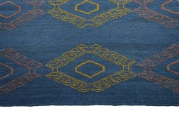 Central medallion detail of New Modern Design rug from Iran / Persia