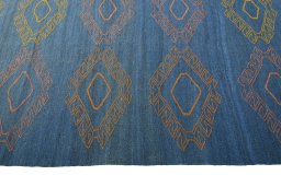 Close-up detail of New Modern Design rug from Iran / Persia showing Wool weave