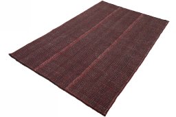Corner detail of New Modern Design rug showing border pattern and Wool pile
