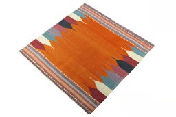 Corner detail of New Modern Design rug showing border pattern and Wool pile