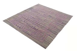 Corner detail of New Modern Design rug showing border pattern and Wool pile