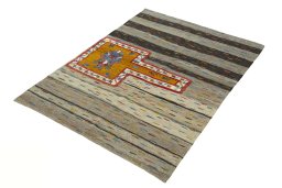 Corner detail of New Modern Design rug showing border pattern and Wool pile