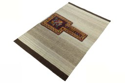 Corner detail of New Modern Design rug showing border pattern and Wool pile