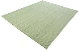 Corner detail of New Modern Design rug showing border pattern and Wool pile
