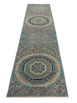 Surface texture of New Mamluk rug with natural Wool and intricate pattern
