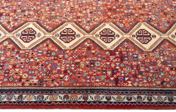 Close-up detail of 2000s Abadeh rug from Iran / Persia showing Wool weave