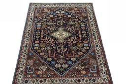 Surface texture of New Abadeh rug with natural Wool and intricate pattern