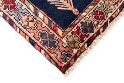 Central medallion detail of 1975s Afshar rug from Iran / Persia