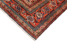 Central medallion detail of 2018s Ardebil rug from Iran / Persia