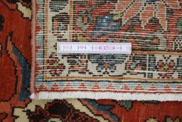 Full view of 1940s Bakhtiar rug from Iran / Persia, 320 × 203 cm in Red tones