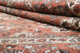 Close-up detail of 1940s Bakhtiar rug from Iran / Persia showing Wool weave