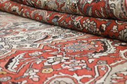 Close-up detail of 1940s Bakhtiar rug from Iran / Persia showing Wool weave