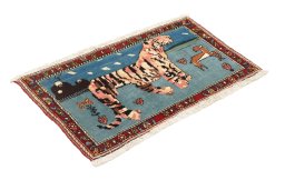 Close-up detail of 1920s Bakhtiar rug from Iran / Persia showing Wool weave