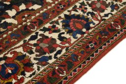 Central medallion detail of 1940s Bakhtiar rug from Iran / Persia