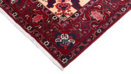 Central medallion detail of 1960s Bakhtiar rug from Iran / Persia
