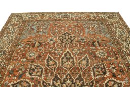 Surface texture of 1920s Bakhtiar rug with natural Wool and intricate pattern