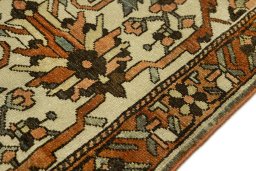 Close-up detail of 1920s Bakhtiar rug from Iran / Persia showing Wool weave