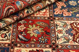 Central medallion detail of 1940s Bakhtiar rug from Iran / Persia